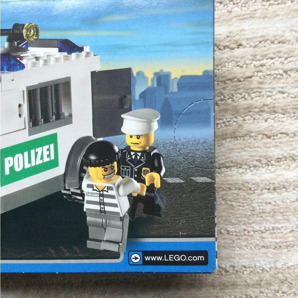 NIB LEGO THEME CITY: Prisoner Transport (7245) NRFB Building Set Toy